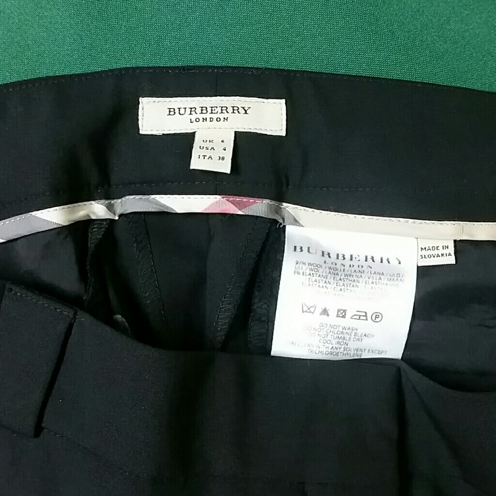 NWOT Burberry authentic black wool dress slacks.